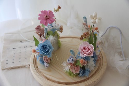 兔子先生花藝工作室 【現貨花盅】春天的粉藍色花園 客製化永生花 骨灰罐 寵物骨灰花