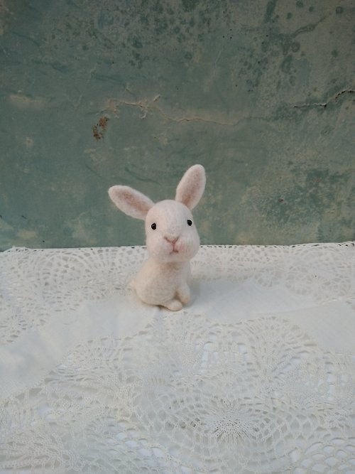 羊樂多 羊毛氈樂園 羊樂多羊毛氈樂園 白色兔子