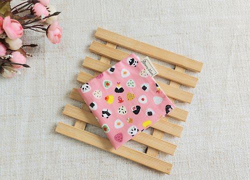 cherrymade 純棉紗布手帕/口水巾/小方巾-三角飯糰胖達-粉色