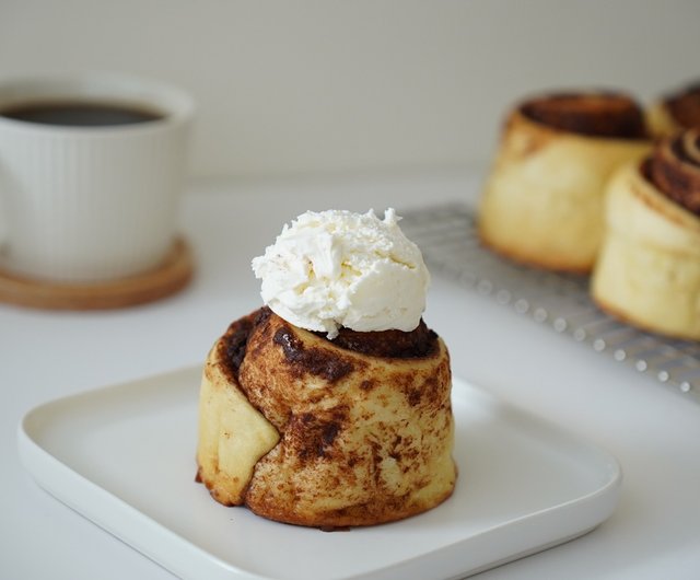 ロックシナモンロールギフトボックス（4エントリー） - ショップ