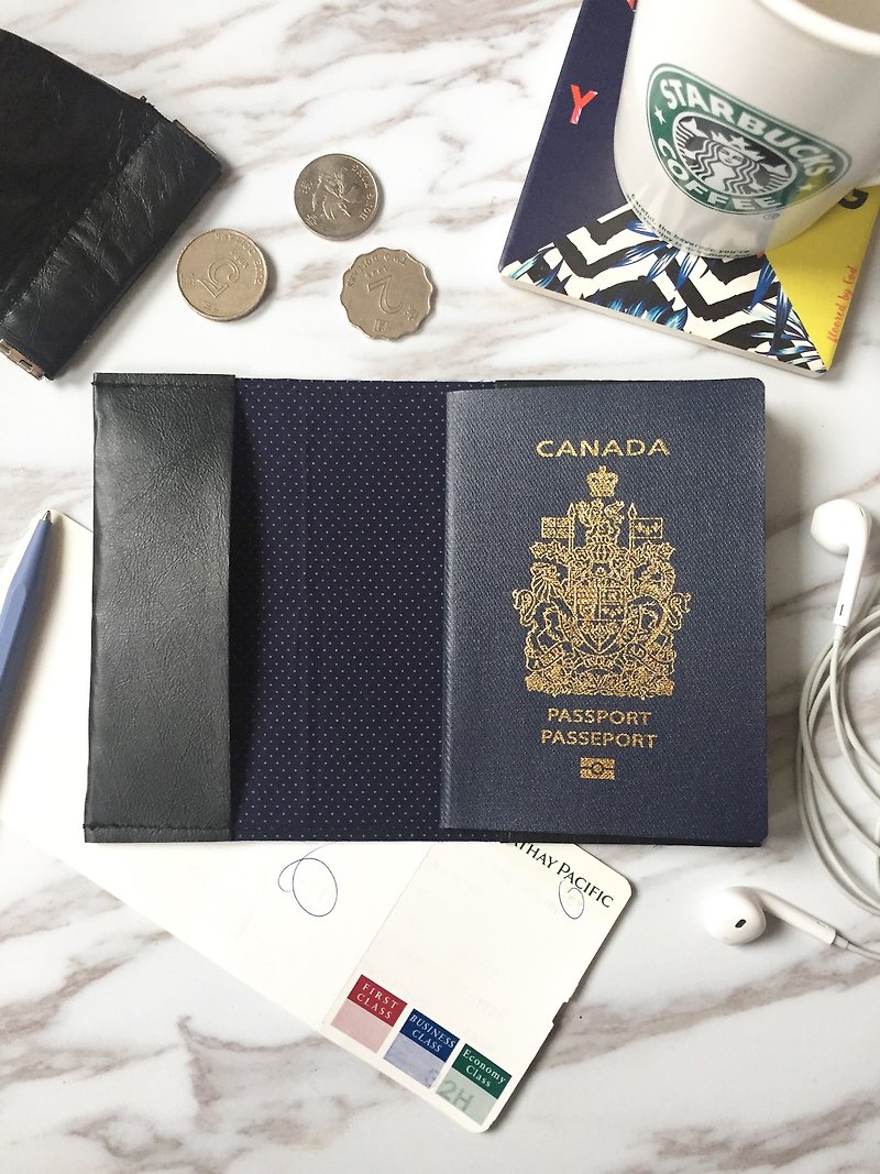 Black leather passport sleeve passport cover - ที่เก็บพาสปอร์ต - หนังแท้ สีดำ
