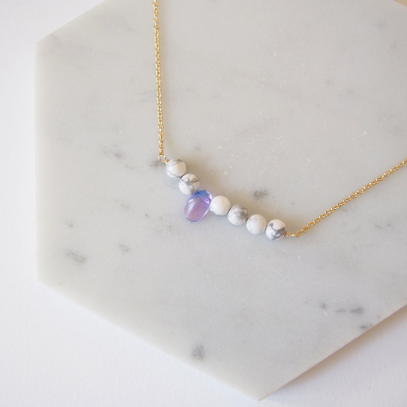 Minimalist white turquoise blue violet glaze glass gold-plated necklace (40cm / 16 inch) gift - สร้อยคอ - เครื่องเพชรพลอย ขาว