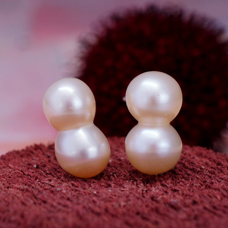 TWINS -  13x8mm Peanut Pink Pearl Rhodium Plated Silver Stud Earring - ต่างหู - ไข่มุก สึชมพู