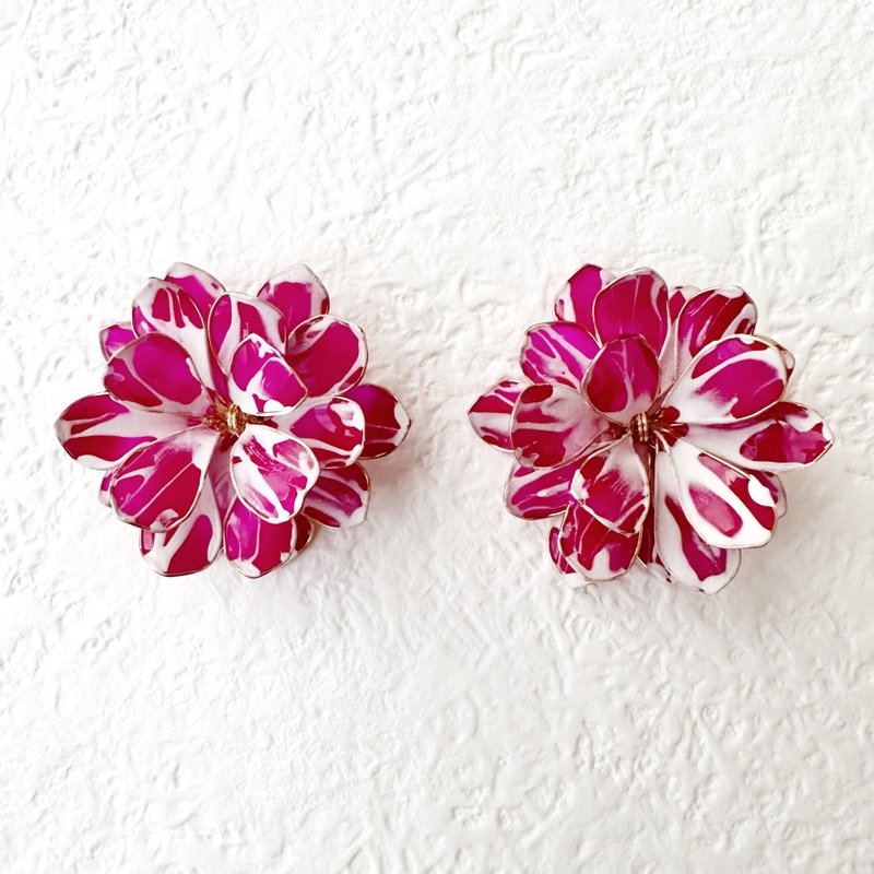 以花朵為靈感的金屬絲配件 - 耳環/耳夾/耳骨夾 - 其他金屬 