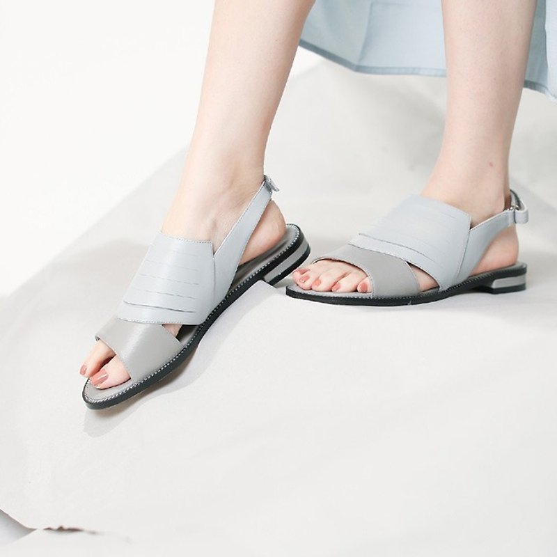 Shell structure devil sticky off off the flat exposed toe leather sandals gray blue - รองเท้ารัดส้น - หนังแท้ สีเทา