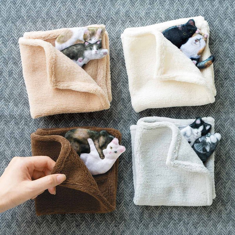 [Cat Department] Cat-shaped handkerchief hiding in the quilt - ผ้าเช็ดหน้า - เส้นใยสังเคราะห์ 