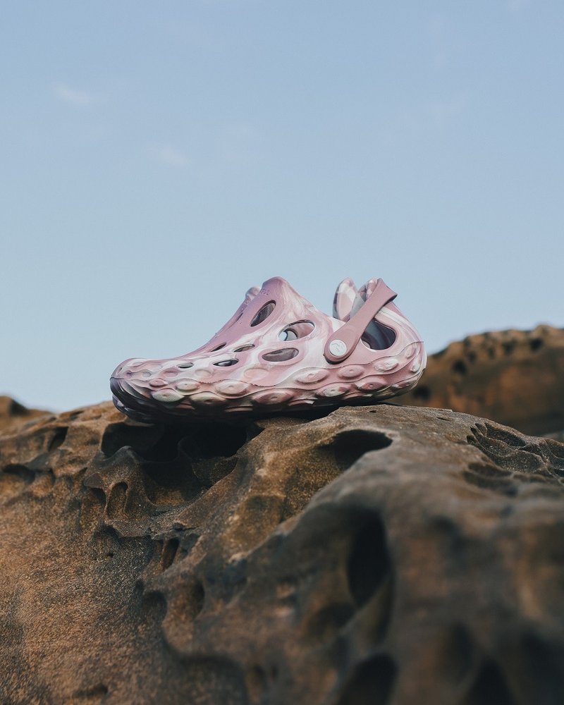 MERRELL HYDRO MOC Water & Land Versatile Trekking Clogs - Women's - Watercolor Pink - รองเท้าวิ่งผู้หญิง - วัสดุอื่นๆ 