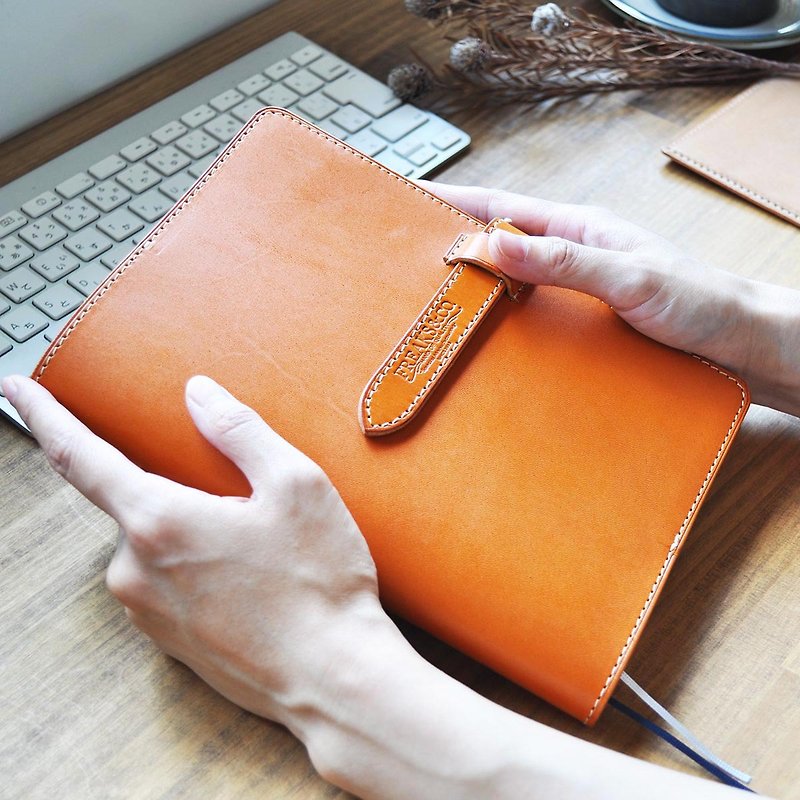 A5 size notebook cover Tochigi leather available in 6 colors Stationery Freaks&co. - สมุดบันทึก/สมุดปฏิทิน - หนังแท้ สีเขียว