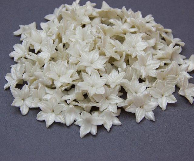 Pearl Lily flowers Beads, Polymer Clay Beads, Lily flowers 2-2.5cm