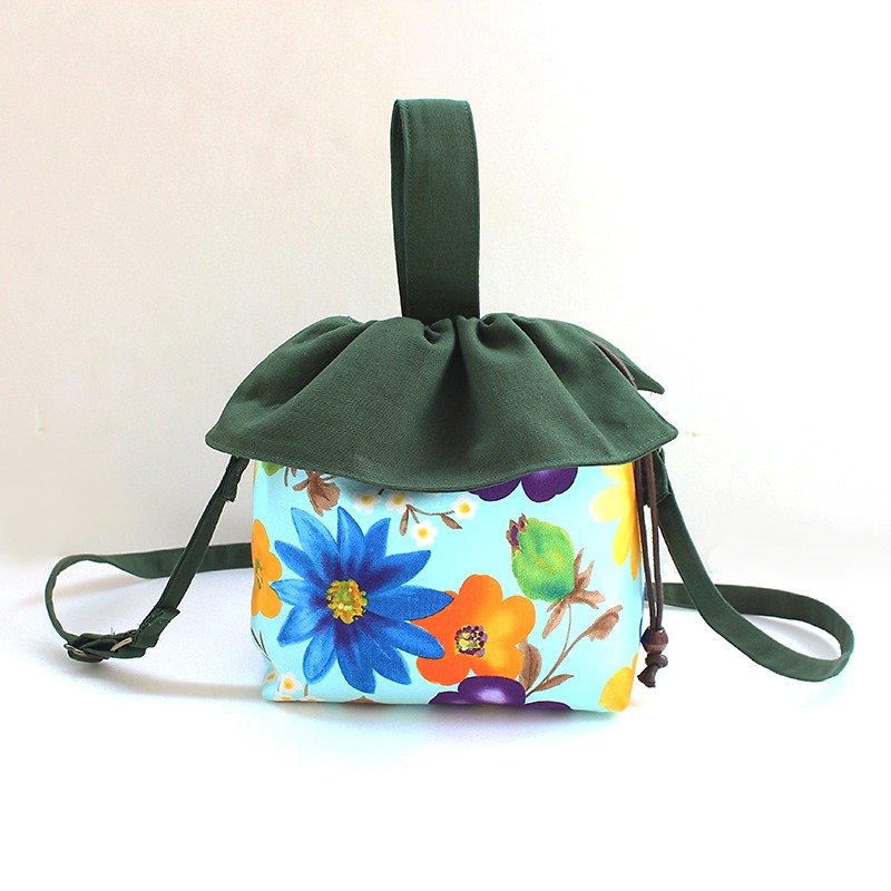 Blossom bouquet beam mouth handbag / Crossbody bag - กระเป๋าแมสเซนเจอร์ - ผ้าฝ้าย/ผ้าลินิน 