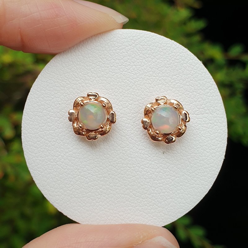 ต่างหู Opal size 5 mm ตัวเรือนเงิน 925 in rose gold plated