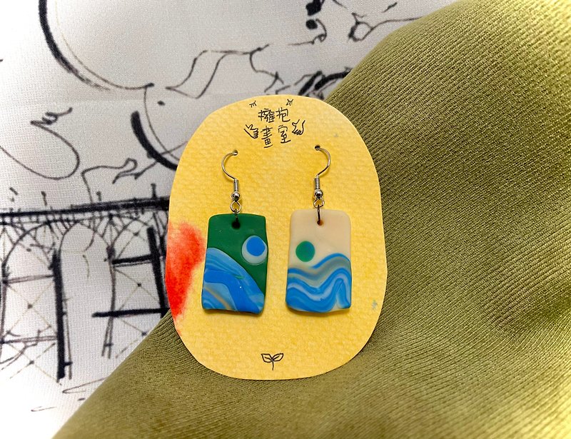Soft Pottery Earrings_Embrace Yourself Series_Walked through many mountains and crossed a certain ocean