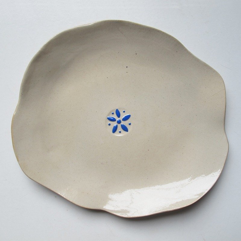 [Five Creative] - blue flowers pinching plate - จานเล็ก - ดินเผา 