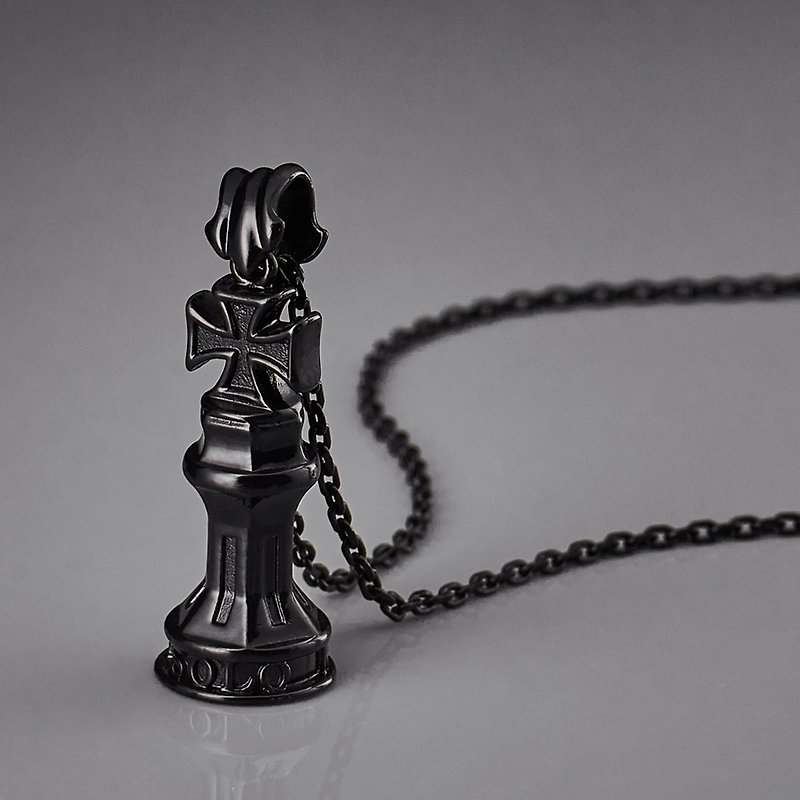Bishop chess piece necklace - สร้อยคอ - โลหะ สีดำ