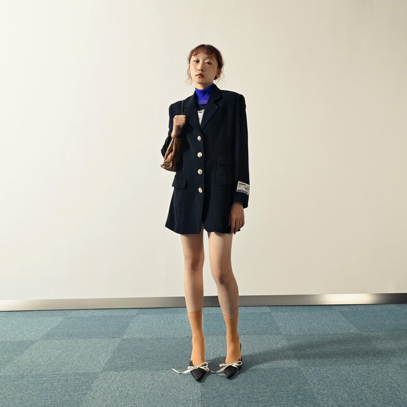 【NaSuBi Vintage】Upcycling流麗輪廓古著西裝外套 - 女西裝外套 - 其他人造纖維 黑色