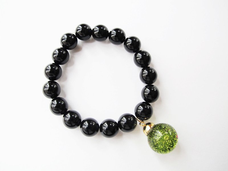 * Rosy Garden * Crsytal beads bracelet with white glitter water inside glass ball - Bracelets - Glass Black