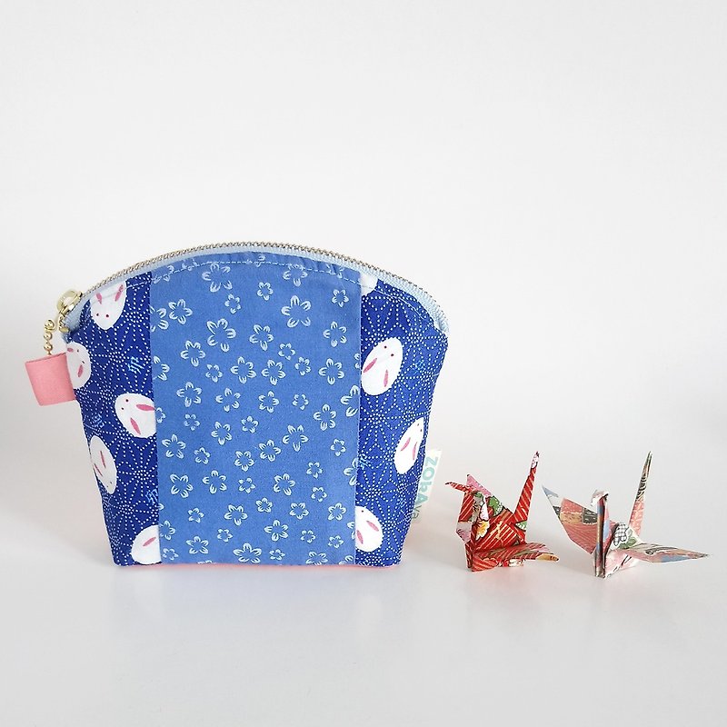 【In Stock】Curved Top Pouch (Japanese style, Rabbits) - Toiletry Bags & Pouches - Cotton & Hemp Blue