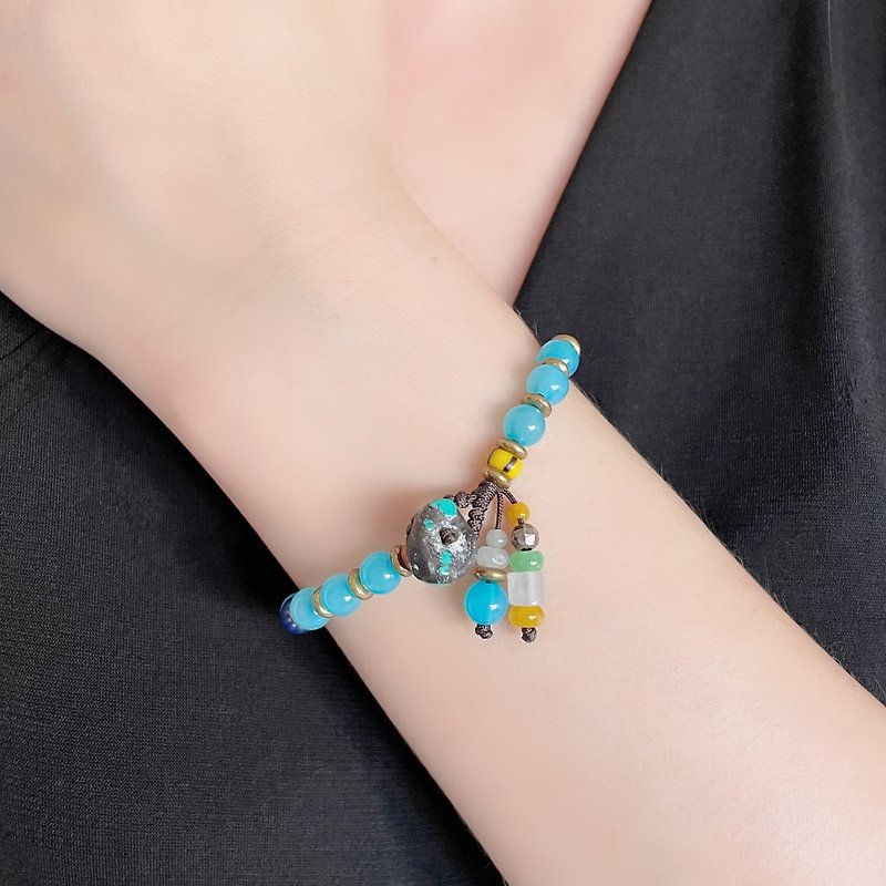 Aquamarine chalcedony glazed woven bracelet bracelet [infinite transparent blue]