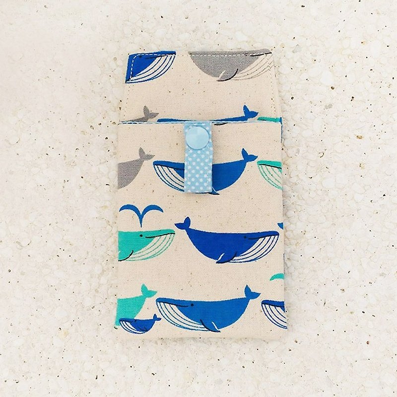 鯨魚噴水口袋型筆袋/附證件袋 - 筆盒/筆袋 - 棉．麻 藍色