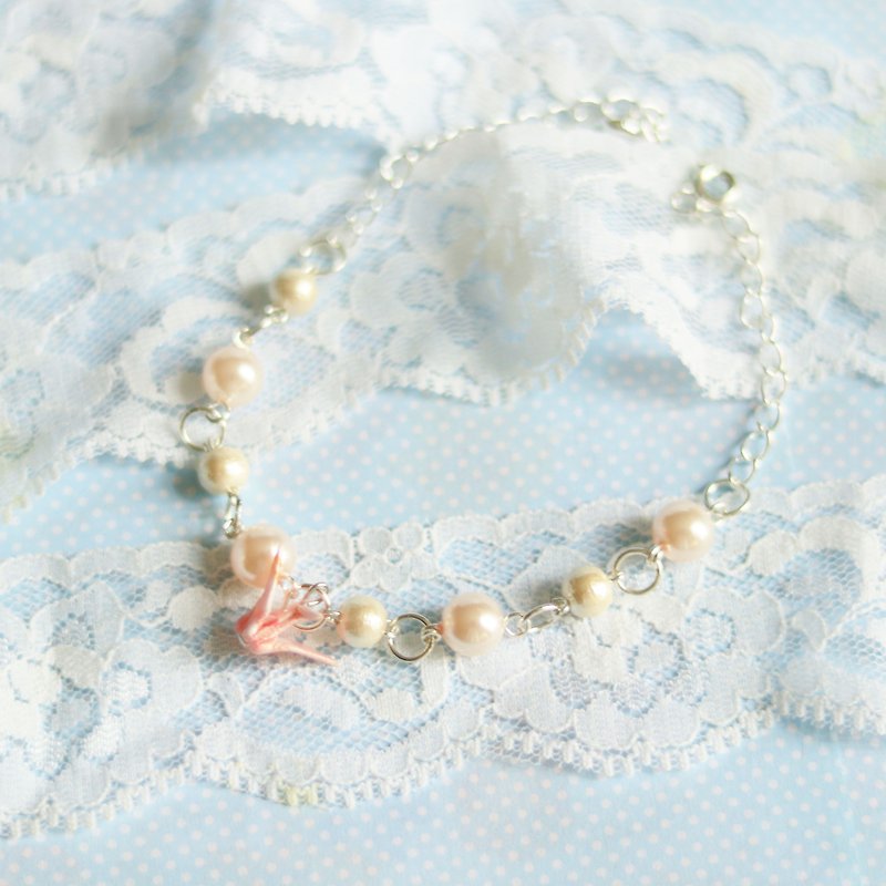 Japanese cotton beads thousand feather crane bracelet - สร้อยข้อมือ - กระดาษ สึชมพู