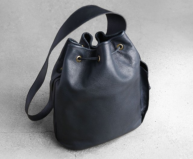 Longchamp Black Bucket Bag / Vintage - Shop GoYoung Vintage Other - Pinkoi