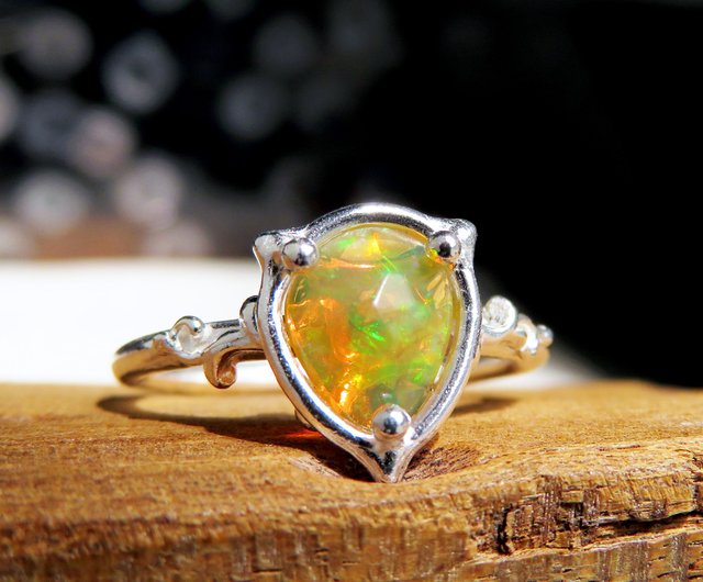 エチオピア オパール リング / Ethiopian Opal Ring 5a - ショップ NATSU WORKS リング・指輪 - Pinkoi