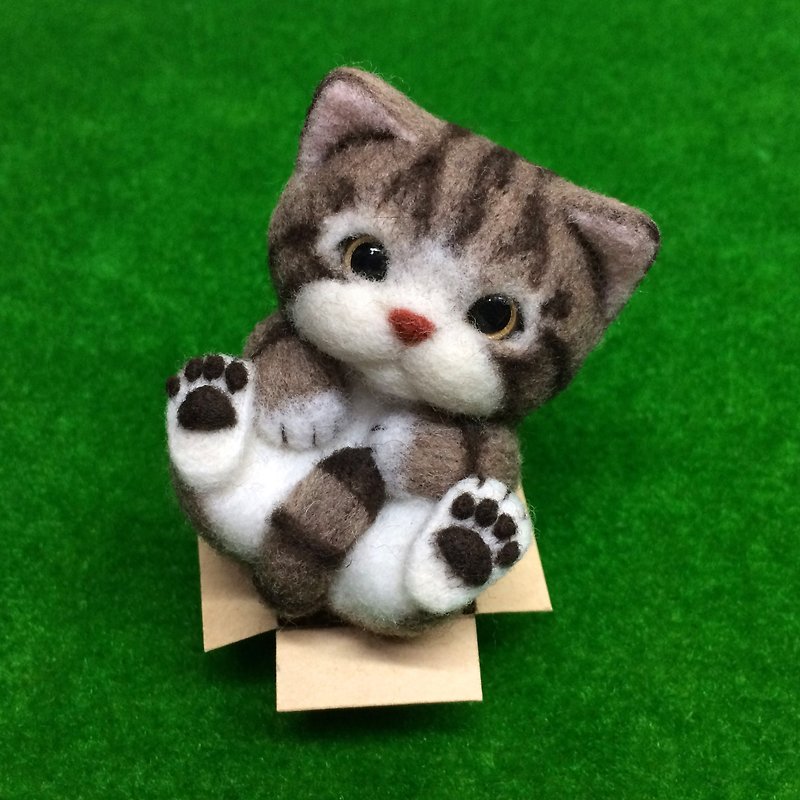 Carton Control/ Linen Tiger Cat