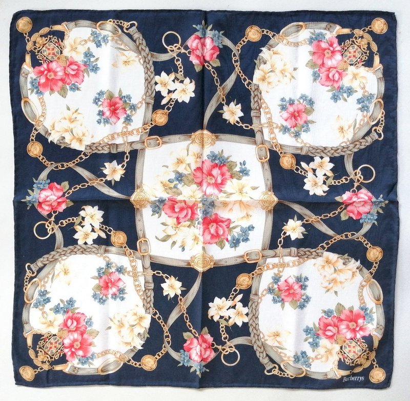 Burberry Vintage Handkerchief Floral Chain & Belt Print 21 x 20.5 inches - 手帕 - 棉．麻 藍色
