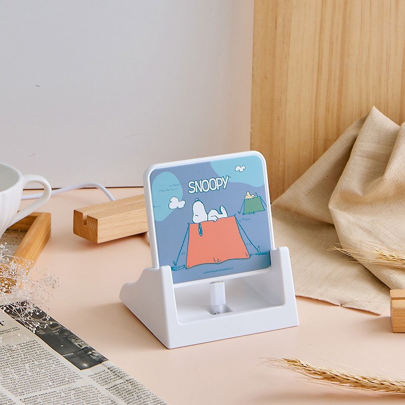 SNOOPY Snoopy sleeping tent 15W detachable fast charging wireless charger - Phone Charger Accessories - Plastic White