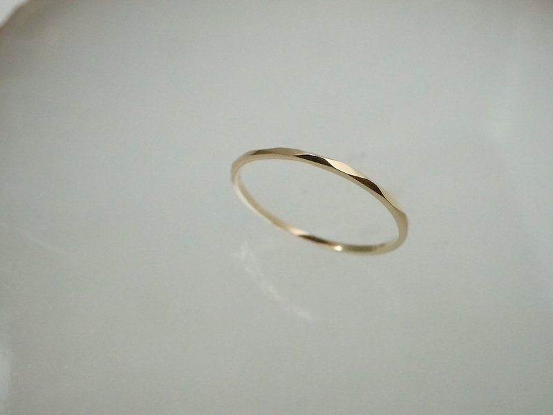 Diamond Faceted K Gold Thin Wire Ring - แหวนทั่วไป - เครื่องประดับ สีทอง