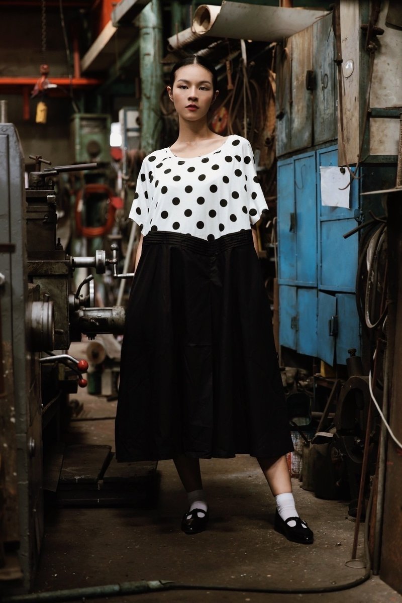 Black White Skirt - ชุดเดรส - ผ้าฝ้าย/ผ้าลินิน 