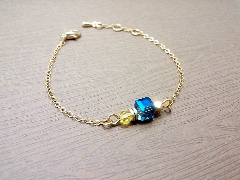 HY x bracelet handmade Bronze crystal glass fine-stranded bracelet - Bracelets - Paper Yellow