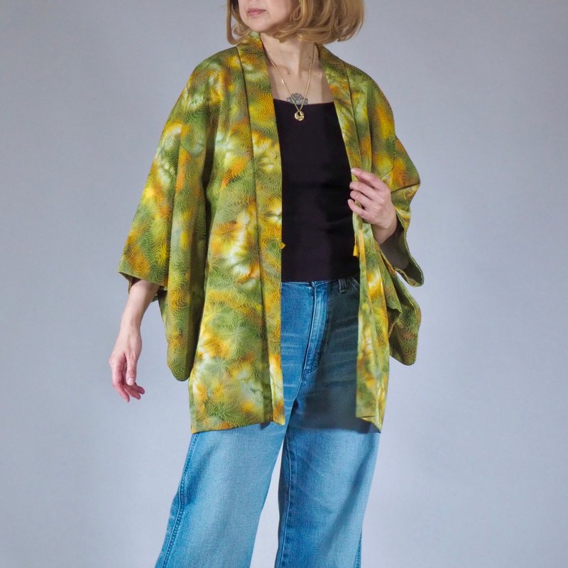 【日本製】 Green silk Haori, auspicious pattern, mens Haori, unisex, gift - Women's Casual & Functional Jackets - Silk Green