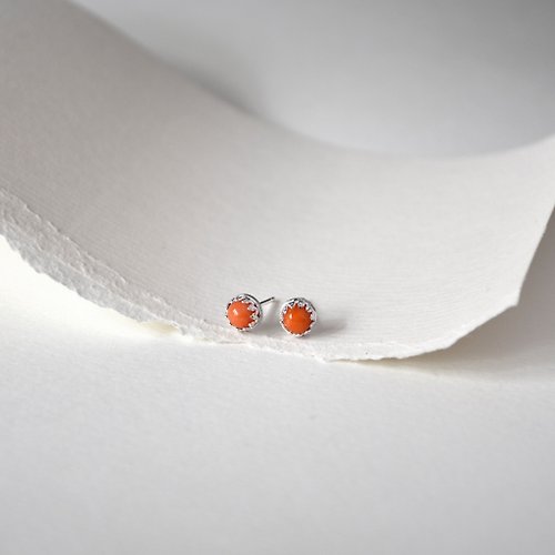 elfland174 手製日本天然粉橙色珊瑚耳釘耳環 // 天然寶石 // 三月份生日石