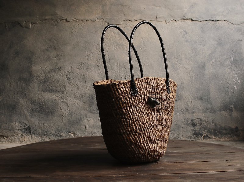 Cone-shaped banana fiber hand-woven bag - Handbags & Totes - Cotton & Hemp Brown