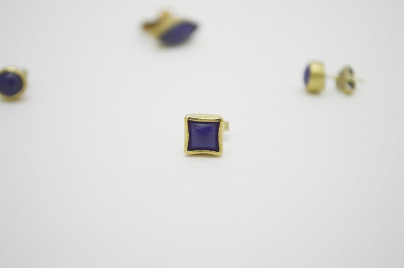 Simple little stone-lapis lazuli‧Square Brass Single Stud Earring - ต่างหู - โลหะ สีน้ำเงิน