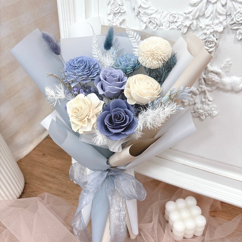 [Misty Blue Preserved Flower Bouquet] Customized Preserved Flowers for Valentine's Day Wedding Dried Flowers for Mother's Day - ช่อดอกไม้แห้ง - พืช/ดอกไม้ หลากหลายสี