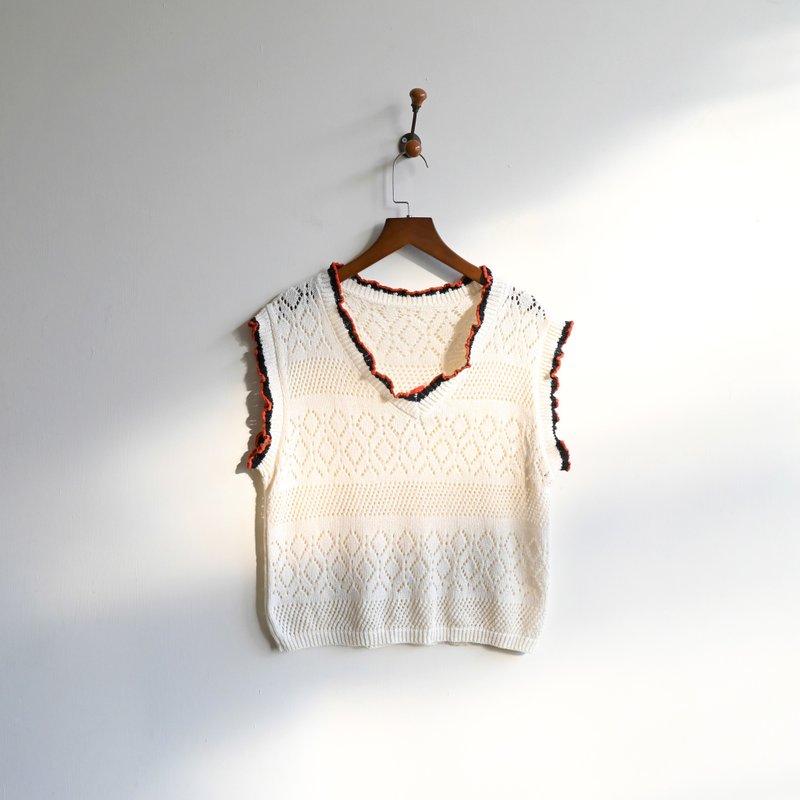 [Egg Plant Vintage] Orange piping modified knitted vintage vest - เสื้อกั๊กผู้หญิง - ไฟเบอร์อื่นๆ 