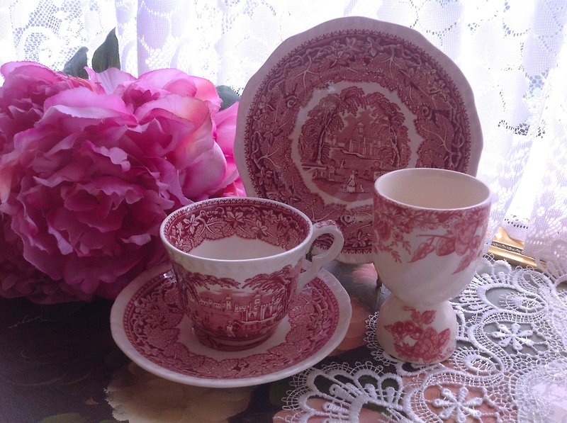 ♥ Anne Crazy Antique ♥ British Porcelain Red Country Series Mason's Red Flower Cup Coffee Cup Three-piece ~ Stock - Teapots & Teacups - Porcelain Red