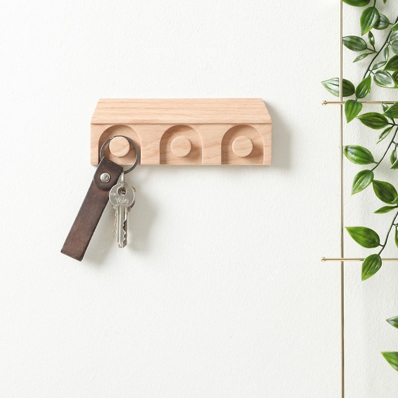 [Handmade] Pana Objects Small Mansion-Keychain - ที่ห้อยกุญแจ - ไม้ สีนำ้ตาล