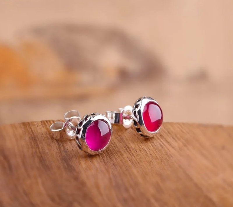 Super MINI 7.6MM Silver Stud Earrings for Women Tempting HOT PINK Corundum - 耳環/耳夾/耳骨夾 - 純銀 粉紅色