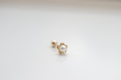 CHARIS GRACE 14K 珍珠花鎖珠耳環 (單個)耳骨 耳窩 不退色