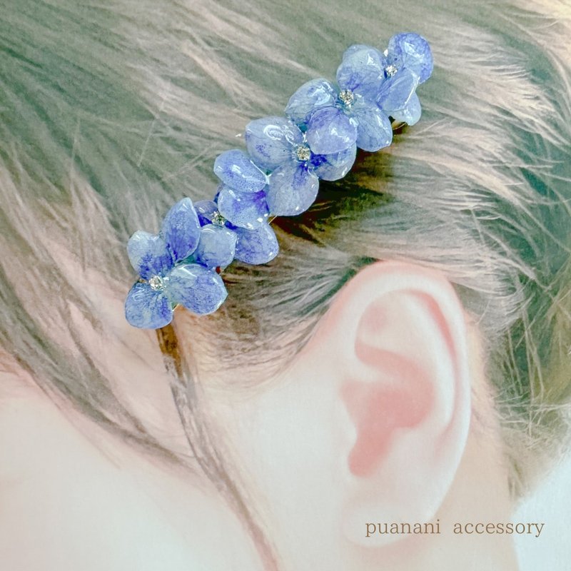 Hydrangea barrette like a watercolor painting - Hair Accessories - Resin Blue