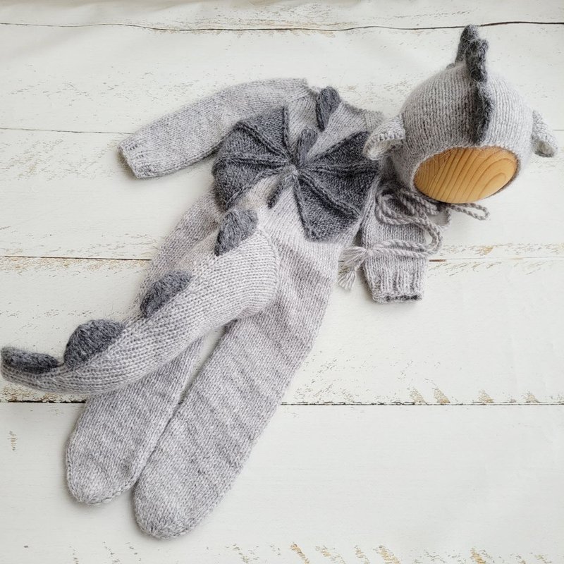 Newborn Dragon hat and romper / Baby Photo props - Baby Accessories - Wool Gray