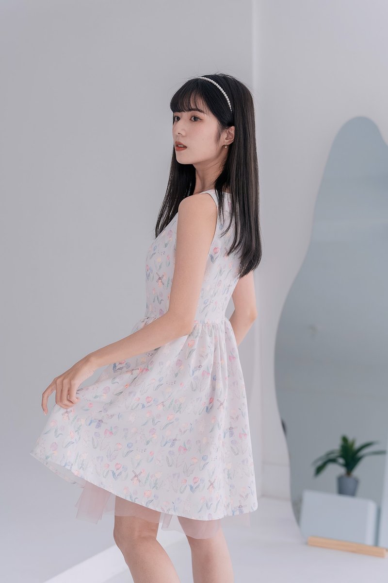 【LADY】風鈴草 紗紗內裡背心小洋裝 鬱金香兔兔 大尺碼 - 洋裝/連身裙 - 棉．麻 藍色