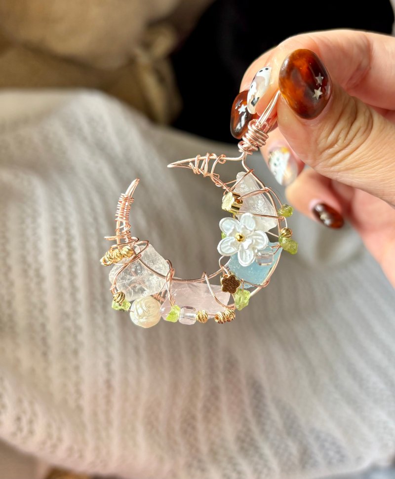 珍飾 －月亮型原石金屬繞線吊墜 - 項鍊 - 水晶 