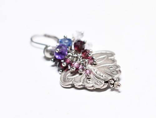 蝶のカレンシルバーとたわわなガーネットとハーキマーダイヤモンド