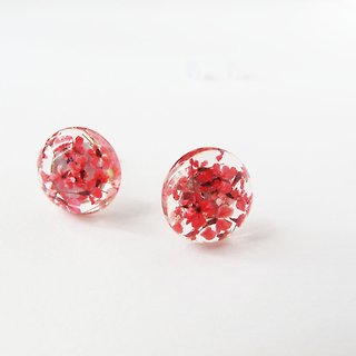 * Rosy Garden * cherry red Queen Annes lace flower resin earrings