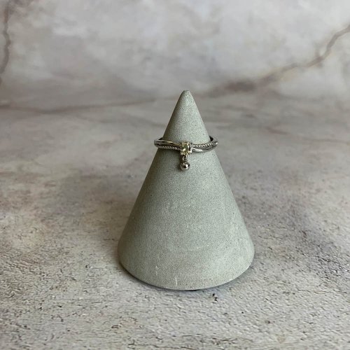 璃珠 RIJU 【微瑕特惠】淡黃水晶 鑲嵌寶石四爪橢圓形S型吊飾戒指 一物一圖