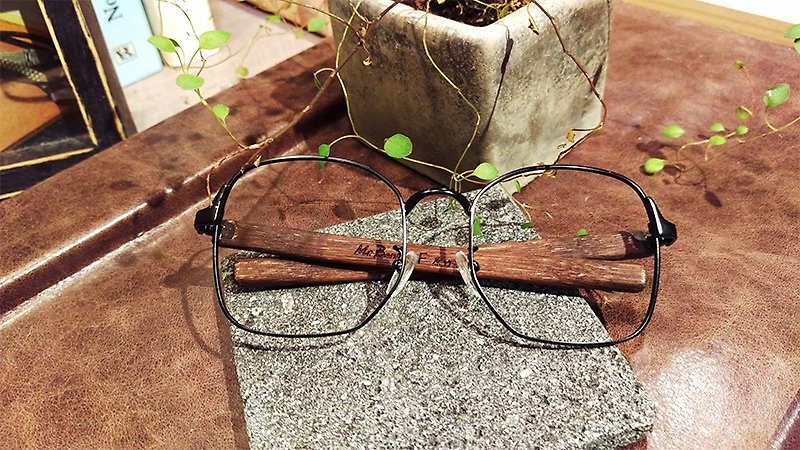 Mr.Banboo F series by cold metal encounter with a temperature of bamboo story] Taiwan handmade glasses - กรอบแว่นตา - ไม้ไผ่ สีแดง